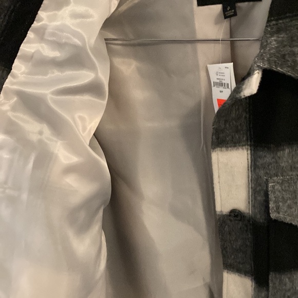 Shacket - Picture 4 of 7